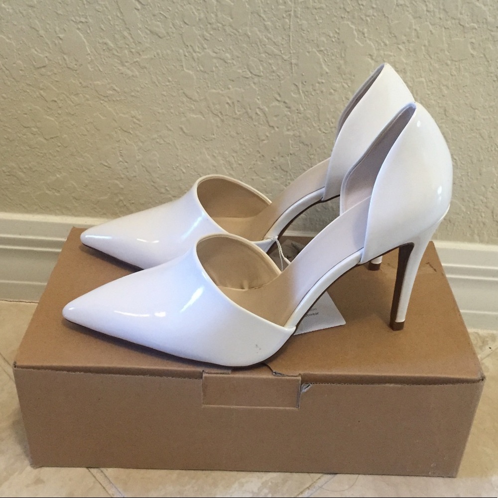 NWT ZARA WHITE PUMP